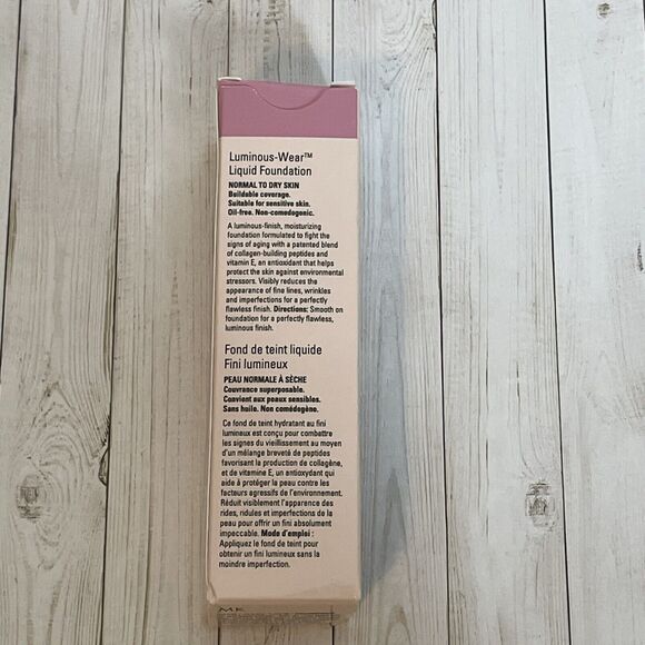 Mary Kay Timewise 1 oz. Luminous Wear Liquid Foundation Bronze 8 (038721) New - Picture 2 of 3